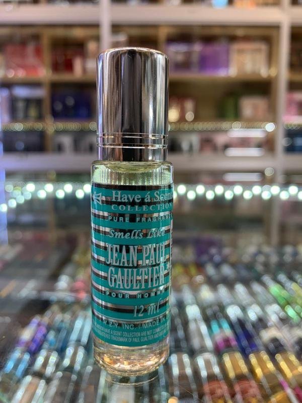 ROLLETIQUE- I WANT CHOO JIMMY CHOO 0.35 Fl. Oz. Rolletique- Oil Roll-on Women